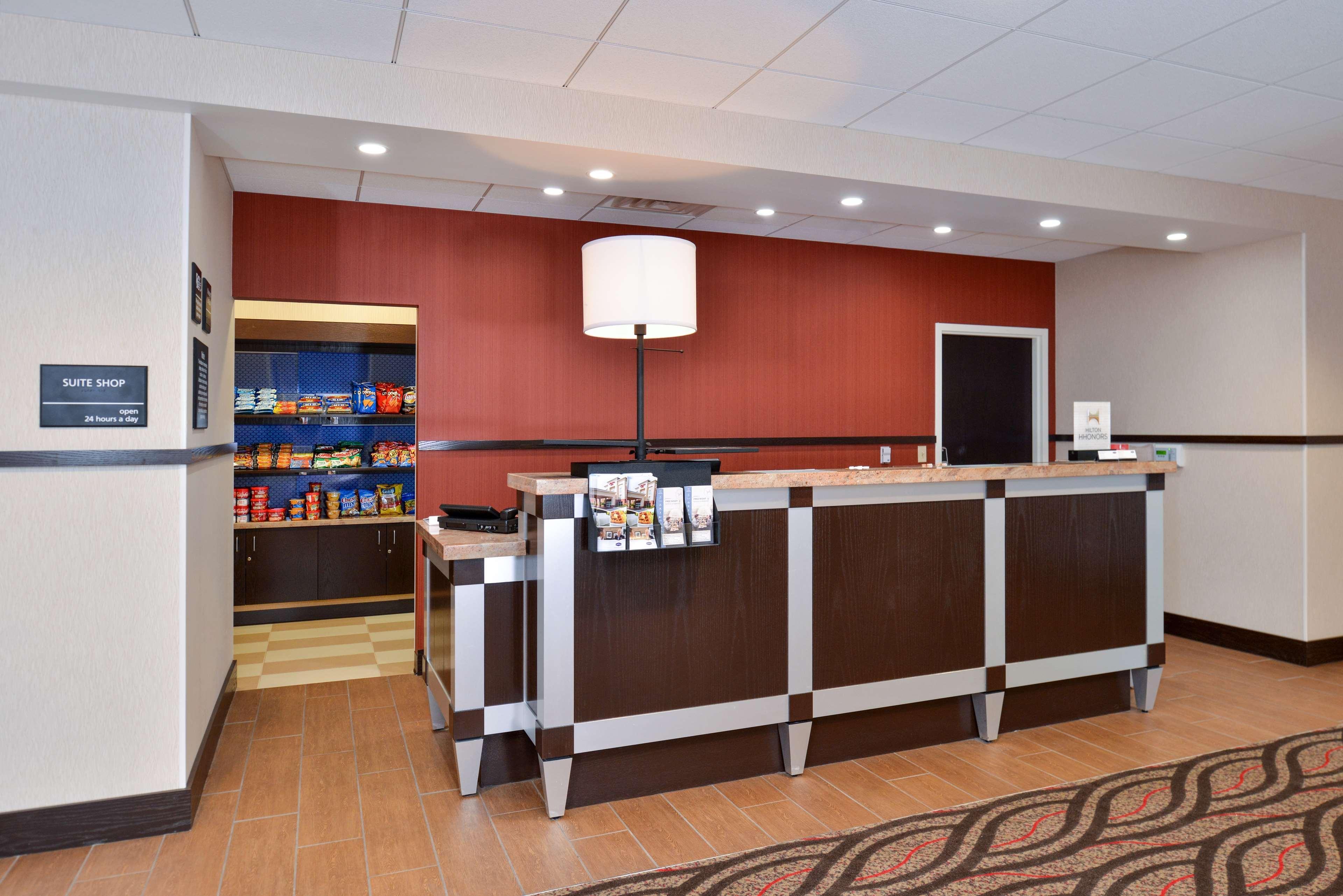 Hampton Inn & Suites California University-Pittsburgh Coal Center Εξωτερικό φωτογραφία