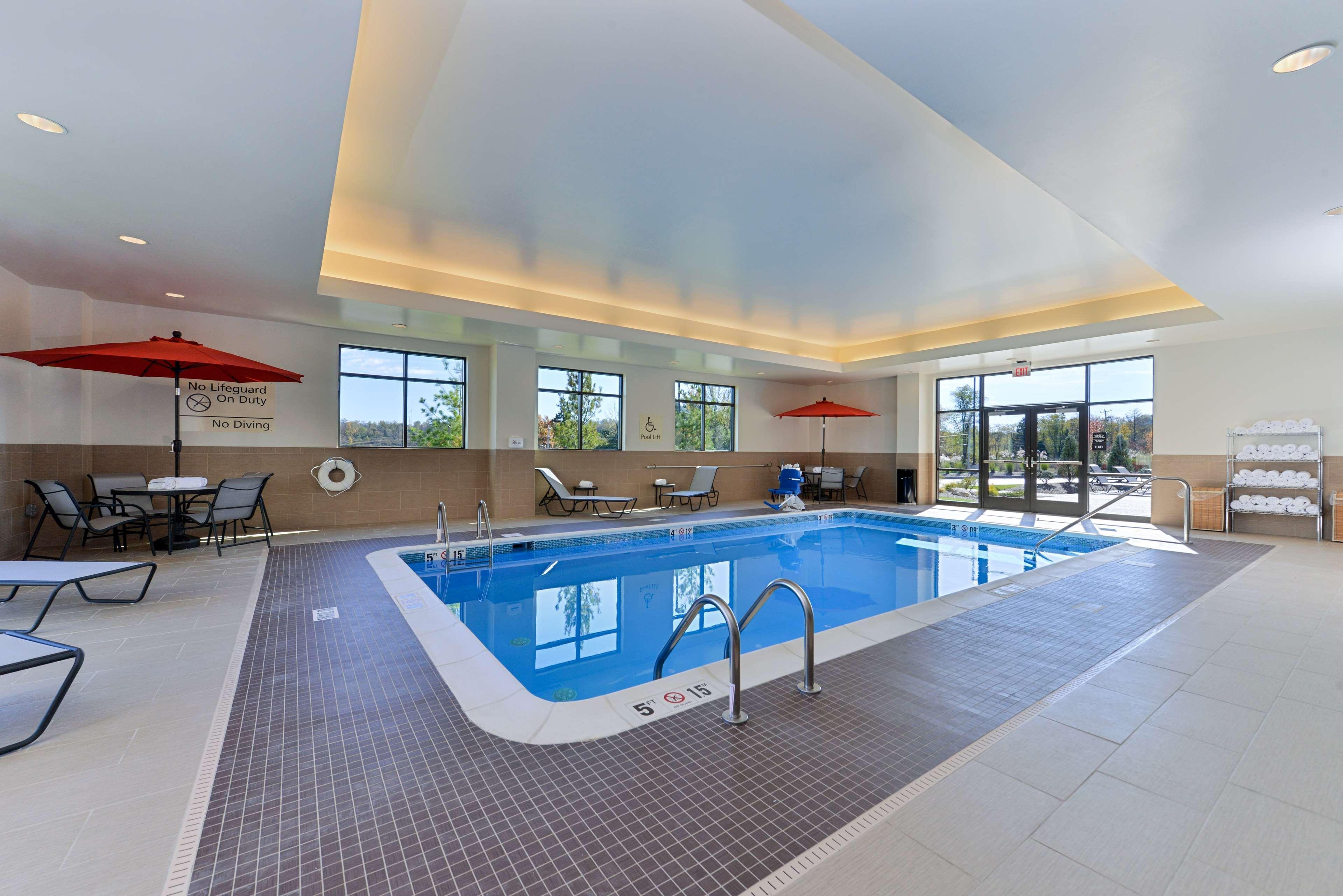 Hampton Inn & Suites California University-Pittsburgh Coal Center Εξωτερικό φωτογραφία