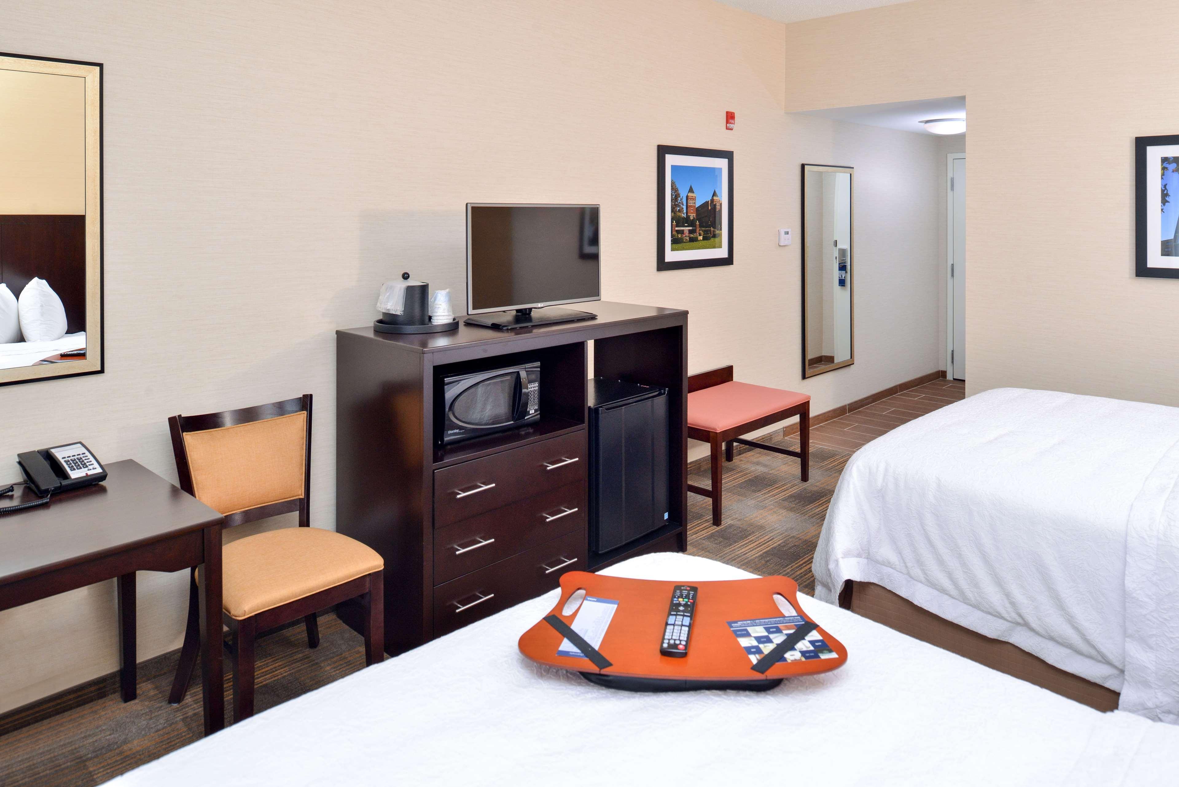 Hampton Inn & Suites California University-Pittsburgh Coal Center Εξωτερικό φωτογραφία