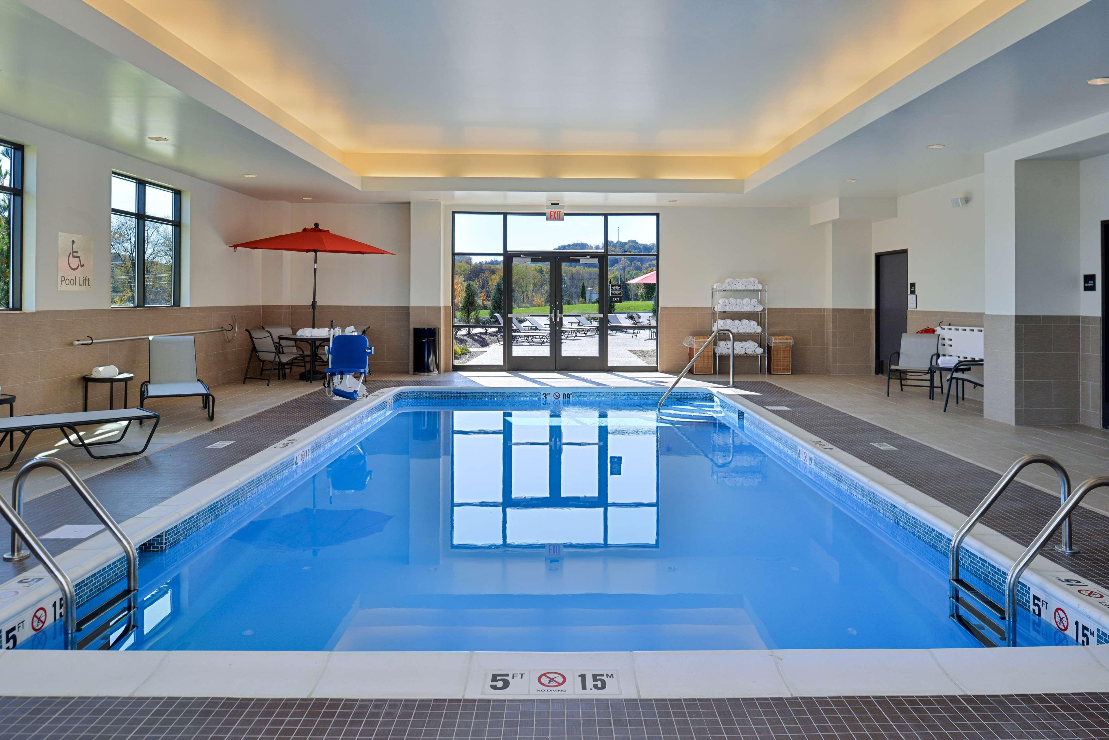 Hampton Inn & Suites California University-Pittsburgh Coal Center Εξωτερικό φωτογραφία