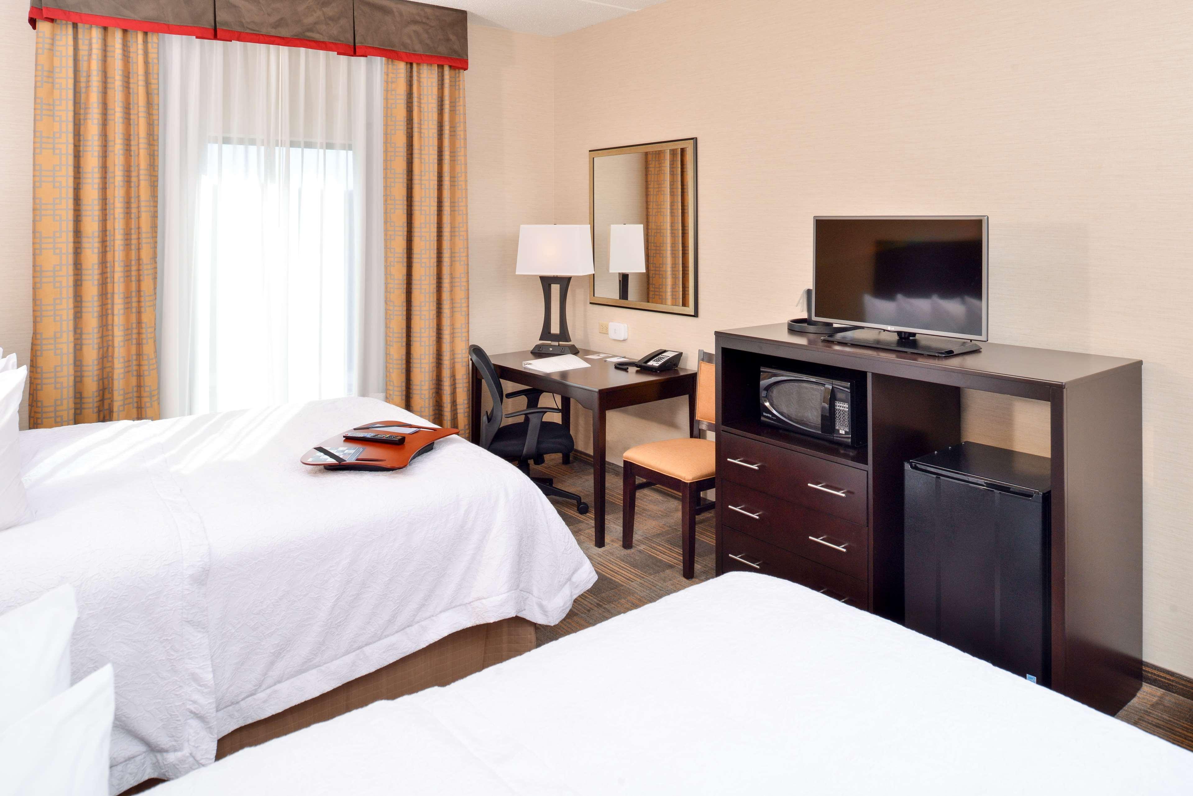 Hampton Inn & Suites California University-Pittsburgh Coal Center Εξωτερικό φωτογραφία