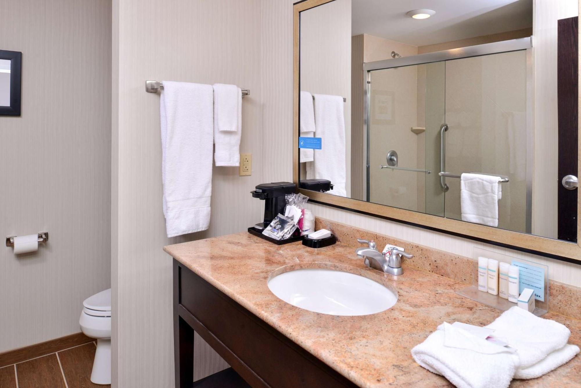 Hampton Inn & Suites California University-Pittsburgh Coal Center Εξωτερικό φωτογραφία