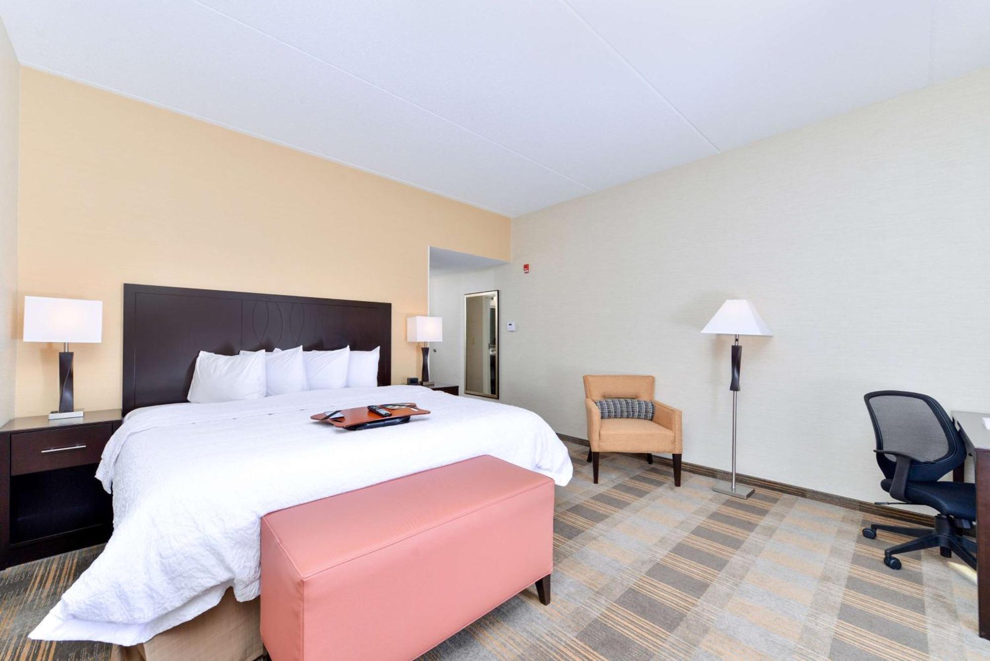 Hampton Inn & Suites California University-Pittsburgh Coal Center Εξωτερικό φωτογραφία