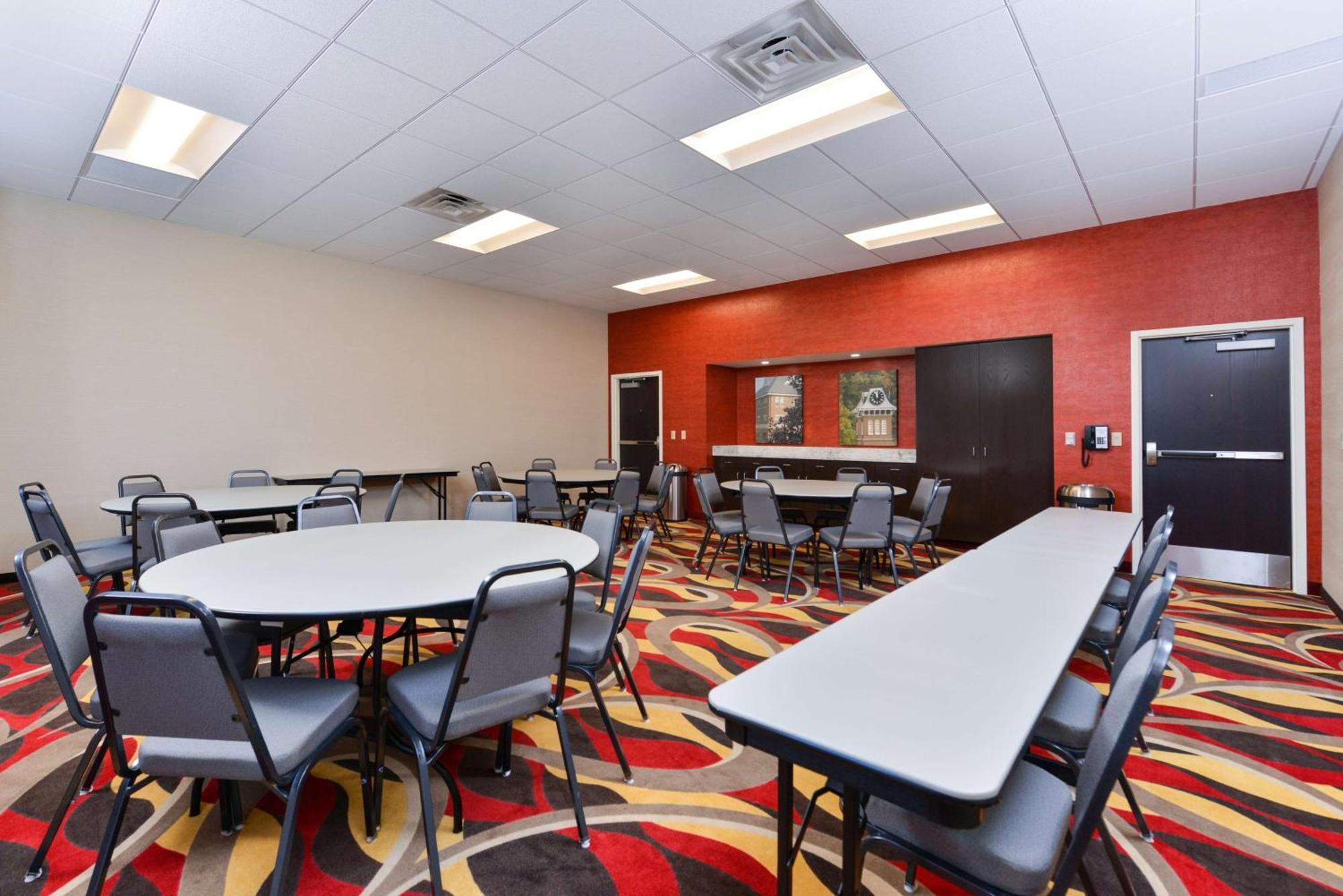 Hampton Inn & Suites California University-Pittsburgh Coal Center Εξωτερικό φωτογραφία