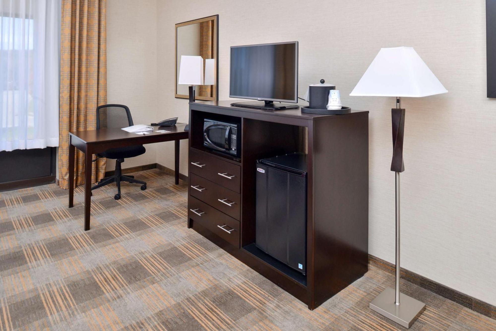 Hampton Inn & Suites California University-Pittsburgh Coal Center Εξωτερικό φωτογραφία