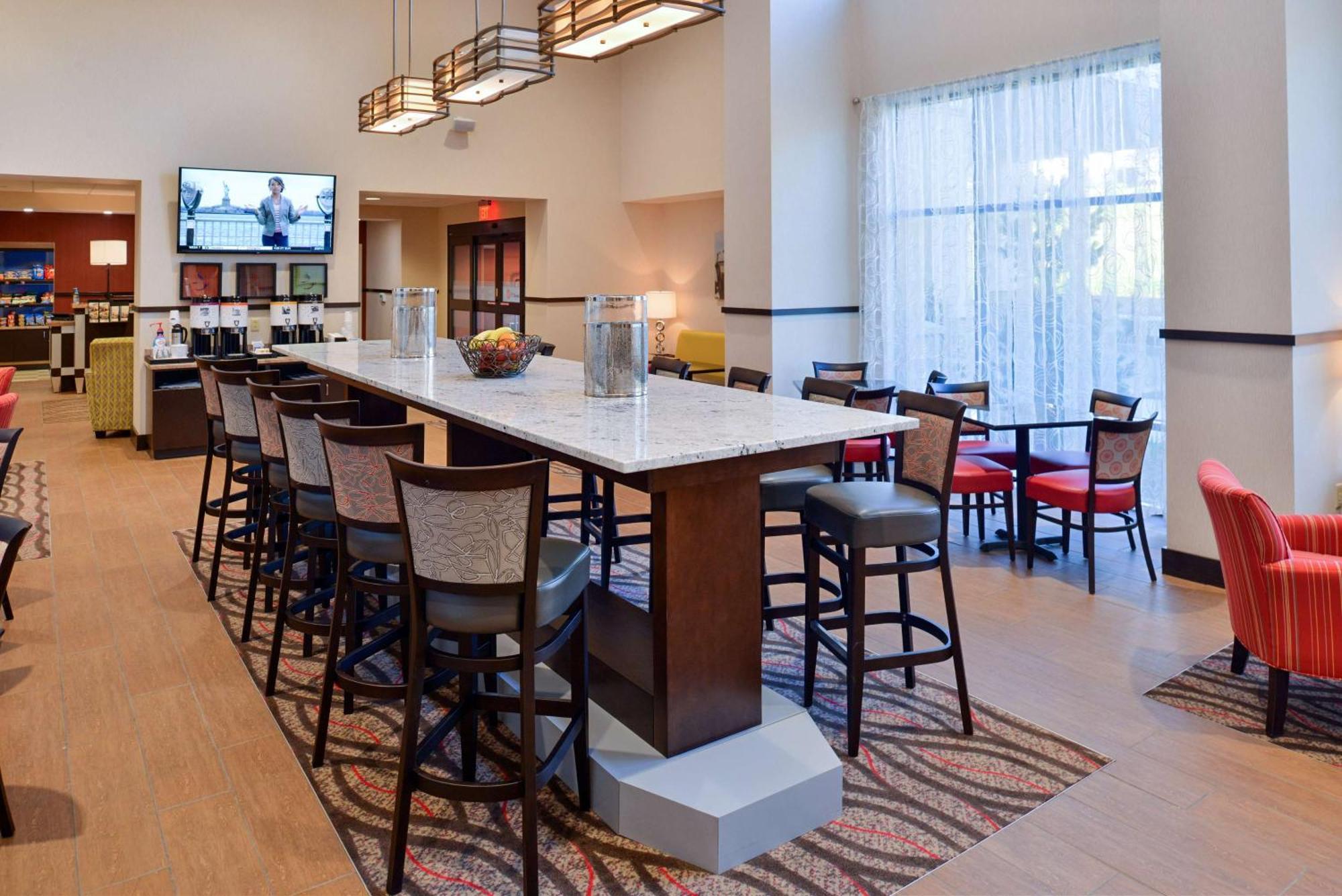 Hampton Inn & Suites California University-Pittsburgh Coal Center Εξωτερικό φωτογραφία
