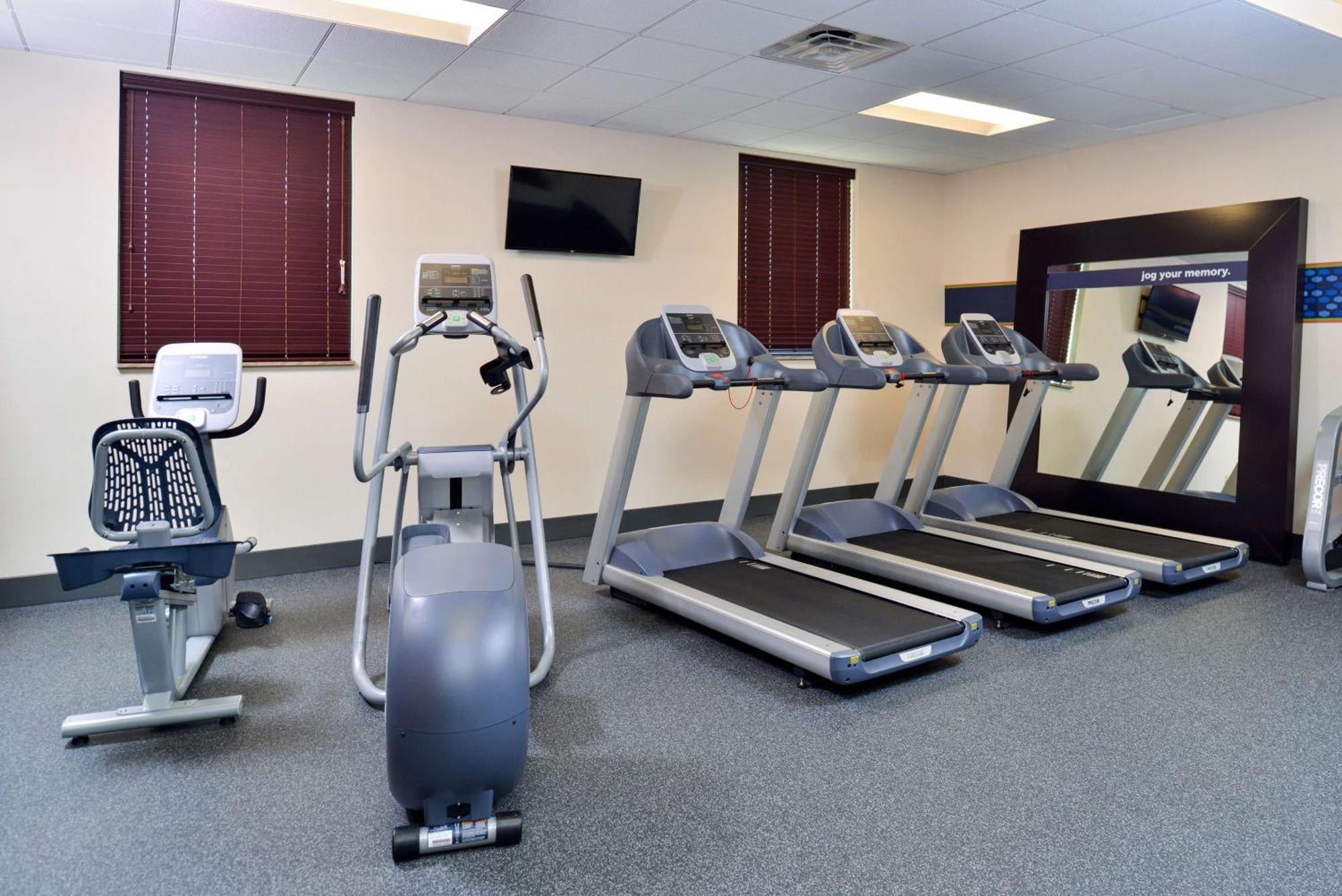 Hampton Inn & Suites California University-Pittsburgh Coal Center Εξωτερικό φωτογραφία